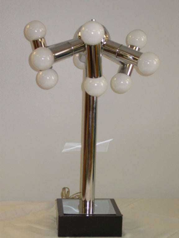 Cool Atom Shape Space Age Lamp