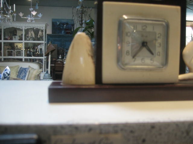 French Art Deco Wind-Up Desk Clock 1
