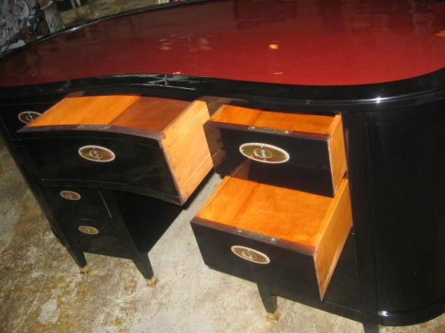 Black and Burgundy Lacquered Kidney Shaped Desk 2