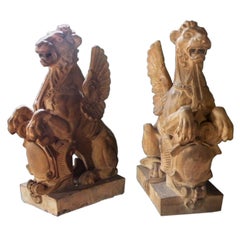 Pareja de leones alados de terracota del siglo XIX