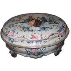 An Oval Floral-Decorated Blue Lacquer Box