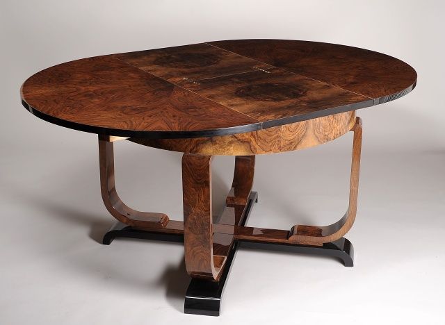 Art Deco dining table with leaf. Extends to 62