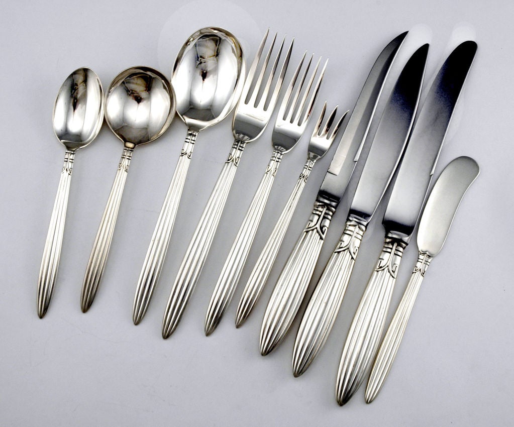 Reed & Barton Jubilee Sterling Silver 154 Pcs Flatware Set 1940 In Excellent Condition In New York, NY
