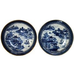 Pair of Chinese Export Nanking Porcelain Canton Saucer Dishes