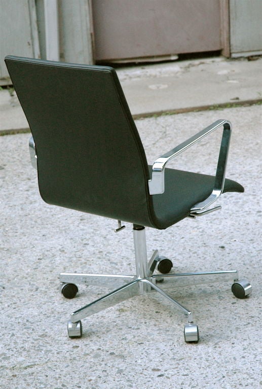 Modern Arne Jacobsen Oxford 3291 Desk Chair for Fritz Hansen