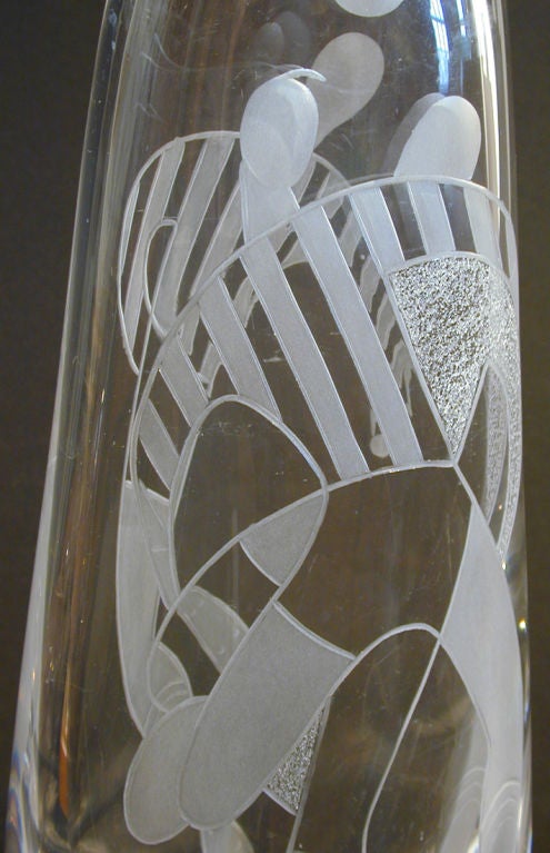 Seltene Soccer-Spieler-Vase von Lindstrand für Kosta Boda (Mitte des 20. Jahrhunderts) im Angebot