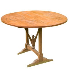 AMAZING wine tasting table