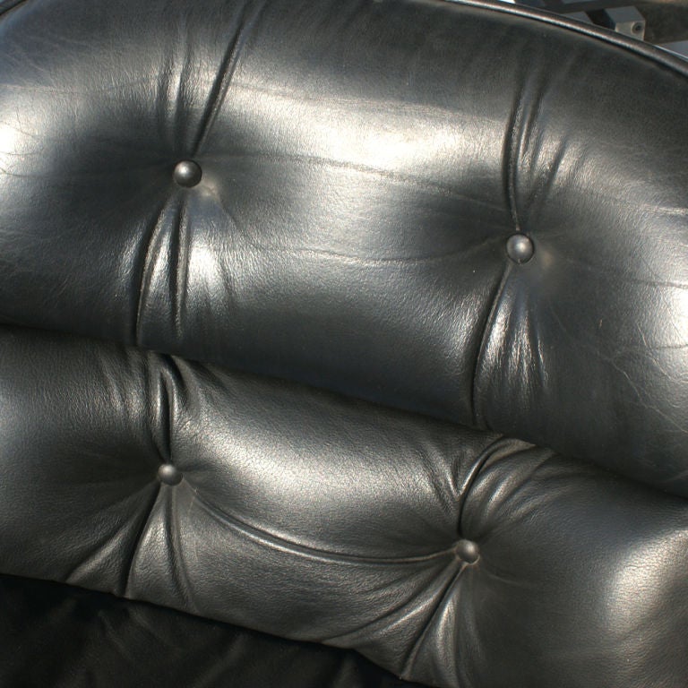 Twelve Charles Pollock For Knoll Black Leather Armchairs 4