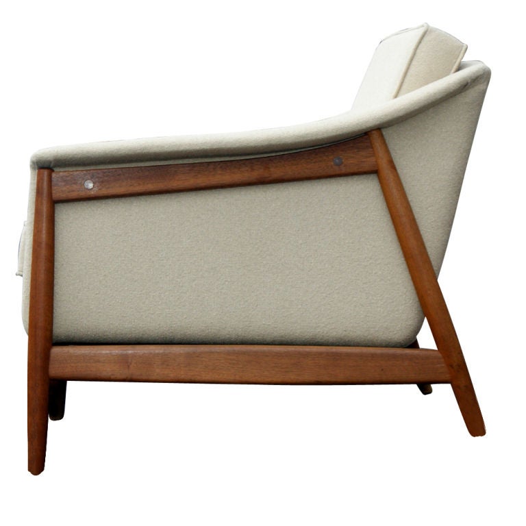 Mid Century Dux Scandinavian Teak Lounge Chair In Excellent Condition In Pasadena, TX