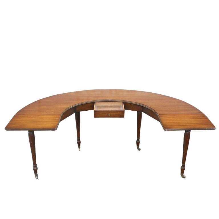 circular desk