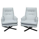 Pair of White Leather Cumberland Lounge Executive Chairs