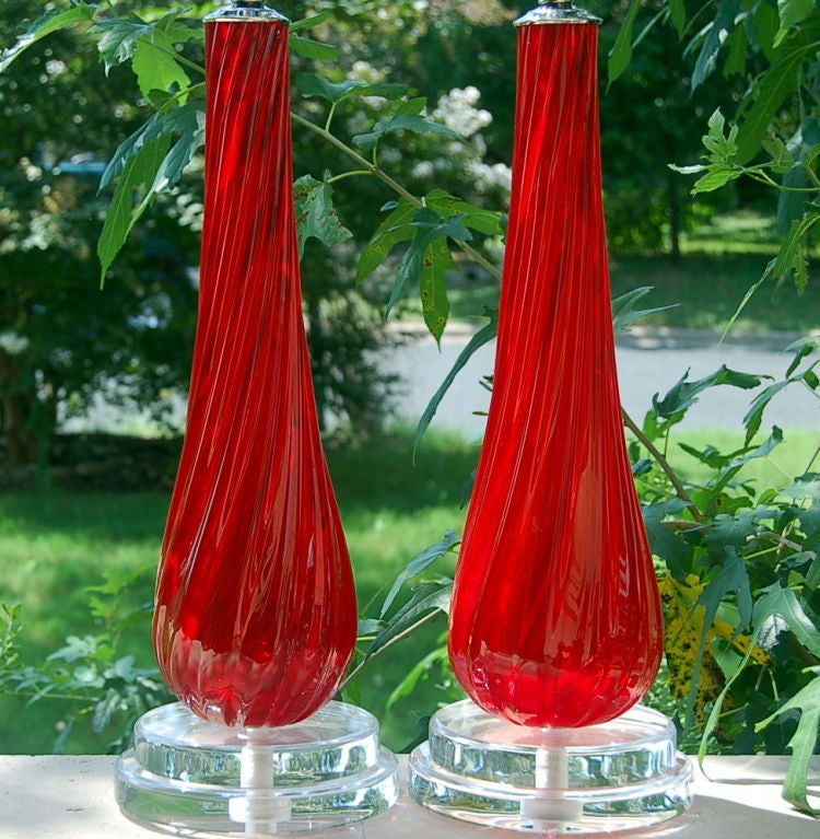 Matched Pair of Swirled Ruby Red Vintage Murano Lamps In Excellent Condition For Sale In Little Rock, AR