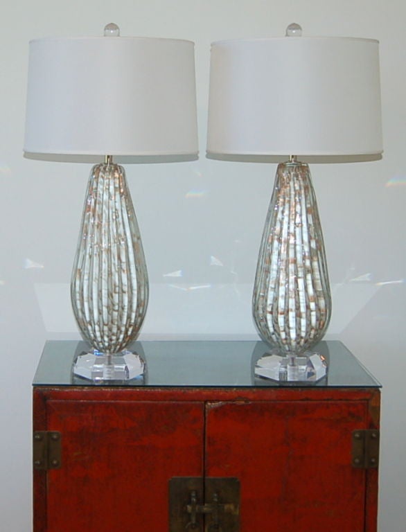 Matched Pair of Vintage Murano Table Lamps in Vanilla and Copper For Sale 1