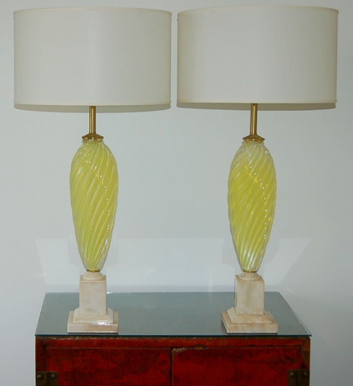Matched Pair of Seguso Lemon Yellow Opaline Murano Lamps For Sale 2