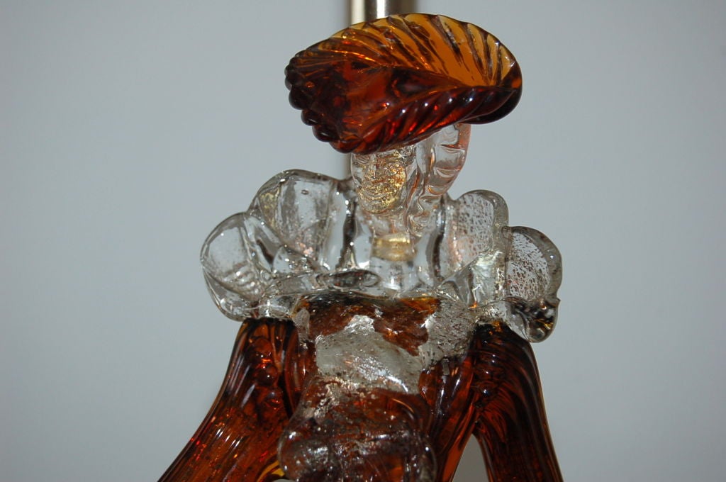 Matched Pair of Figurines in Cognac and Gold In Excellent Condition In Little Rock, AR
