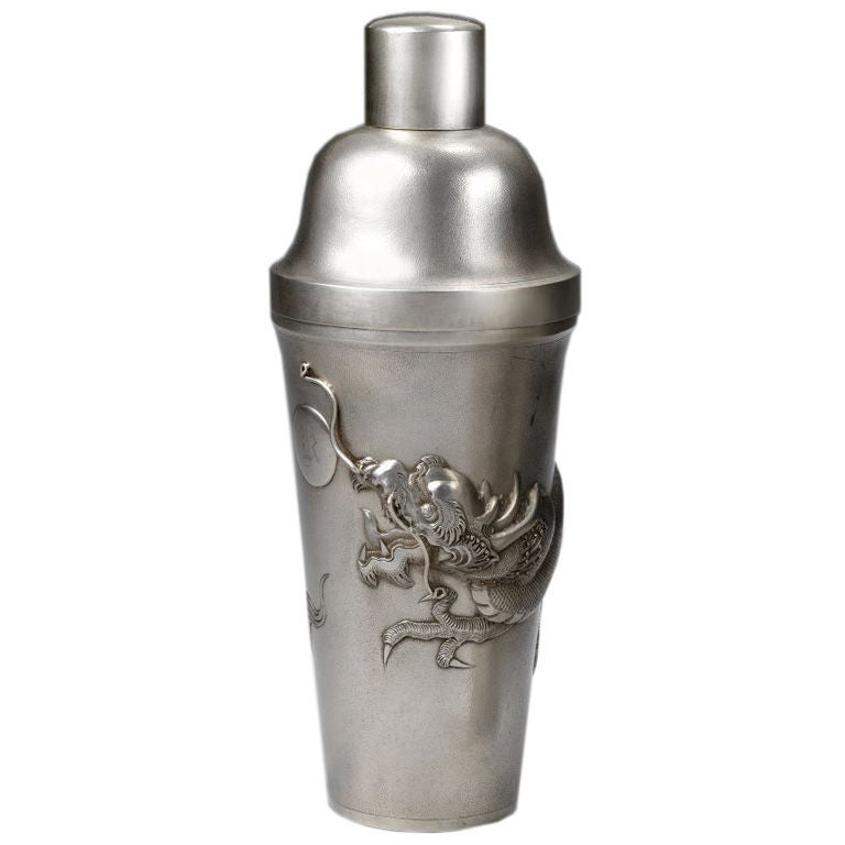 Dragon silver cocktail shaker