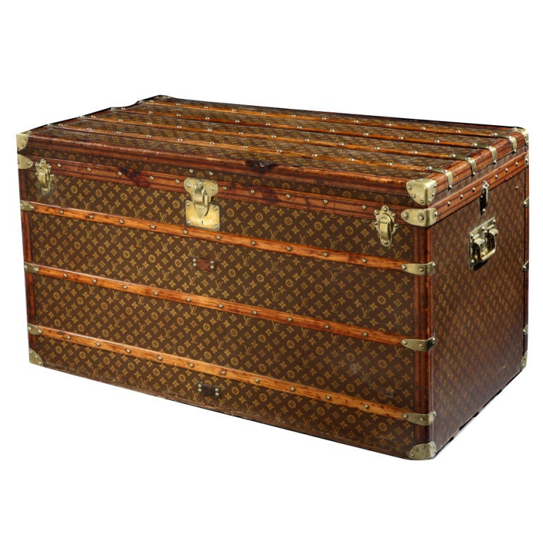 Original large &#39;Haute Courier&#39; trunk by Louis Vuitton, 1920 For Sale at 1stdibs