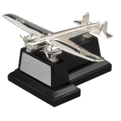Sterling Silver ‘Whitley’ bomber presentation model by Mappin & Webb , 1938 3
