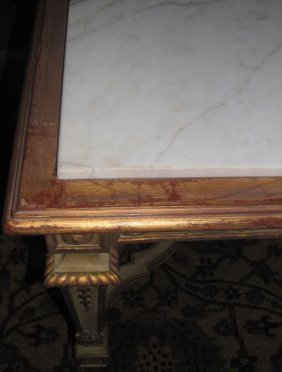 19th Century Italian Carved Painted and Parcel Gilt Marble-Top Center Table In Good Condition In Miami, FL
