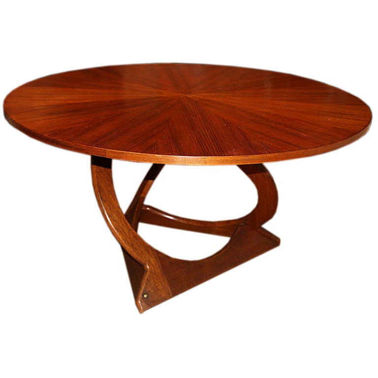 Danish Round Teak Coffee Table With Veneer Top At 1stdibs Danish Round Teak Coffee Table With Veneer Top 1