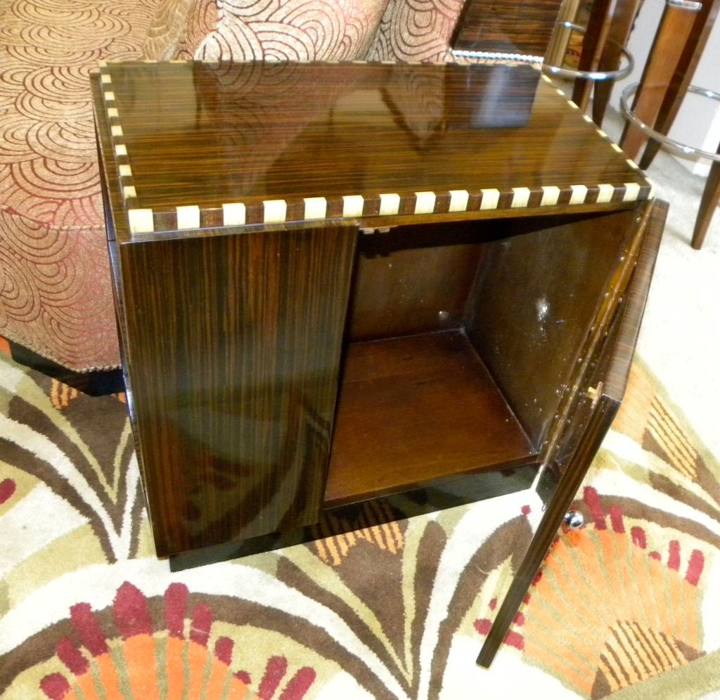 Argentine Art Deco Cozy-Corner or Daybed Sofa