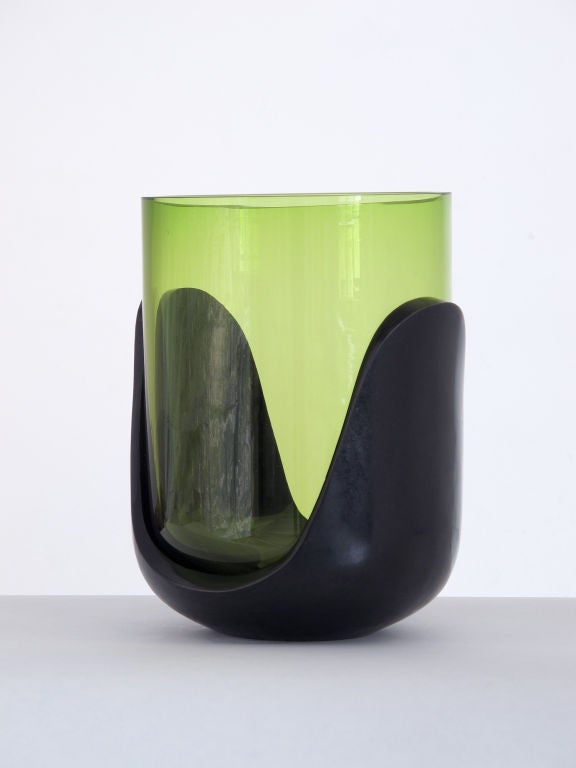 Vase von Eric Schmitt aus Bronze und mundgeblasenem Glas von Hill (Französisch) im Angebot