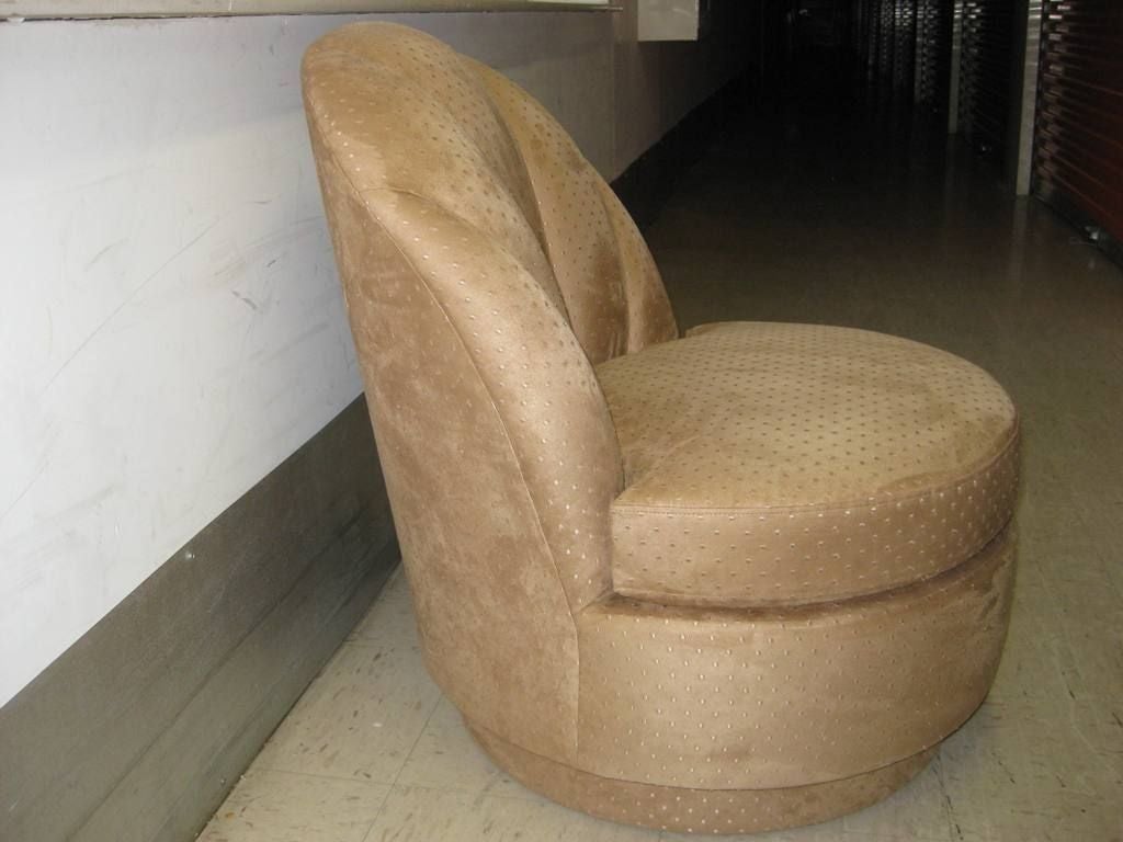 Exceptional pair of Space Age, newly upholstered Art Deco lounge slipper chairs with star shape semi circular cushions after Milo Baughman.  This item is on sale for a clearance price.