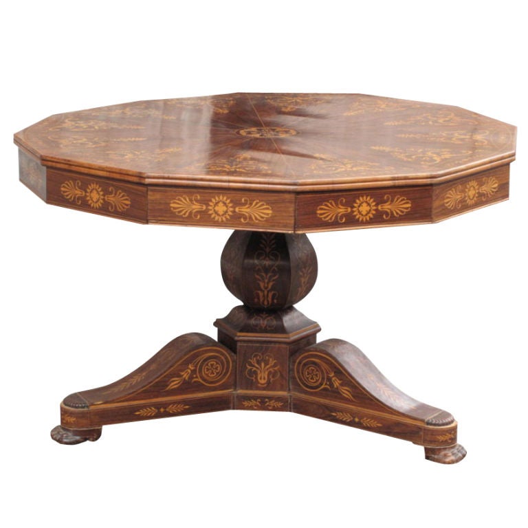 Table à tambour en bois de rose d'époque Charles X en vente