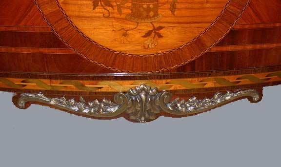 Louis XV-XVI Style Marquetry Commode In Good Condition In Montreal, QC