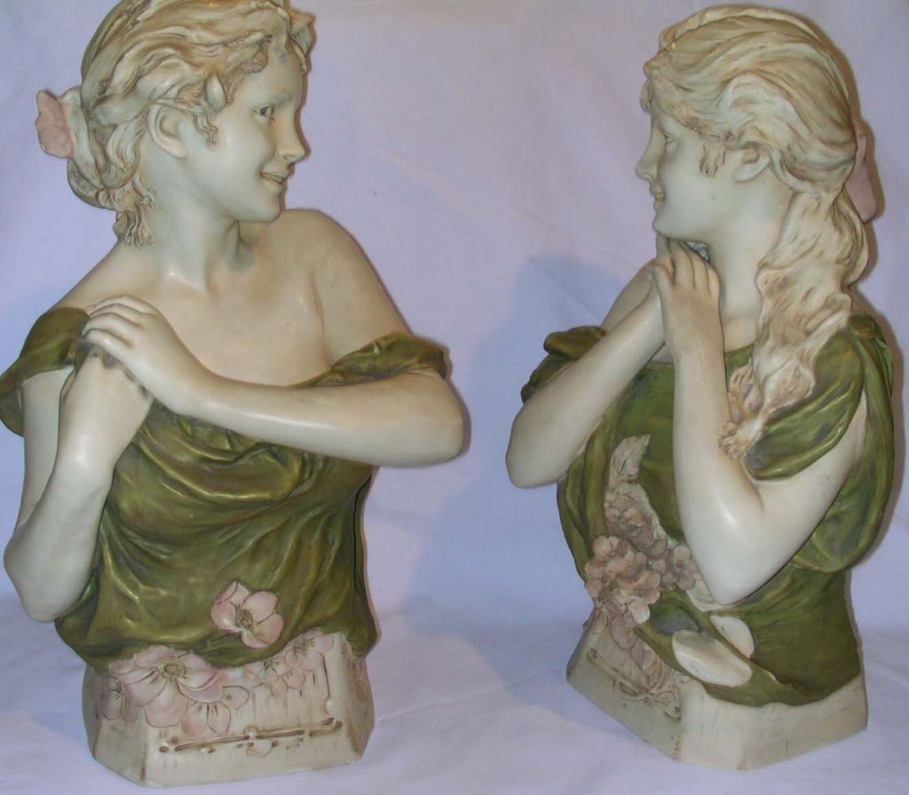 Pair of Art Nouveau Royal Dux Porcelain Figural Busts In Good Condition In Montreal, QC