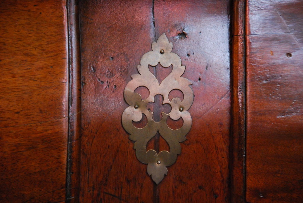 Italian Bombe Commode