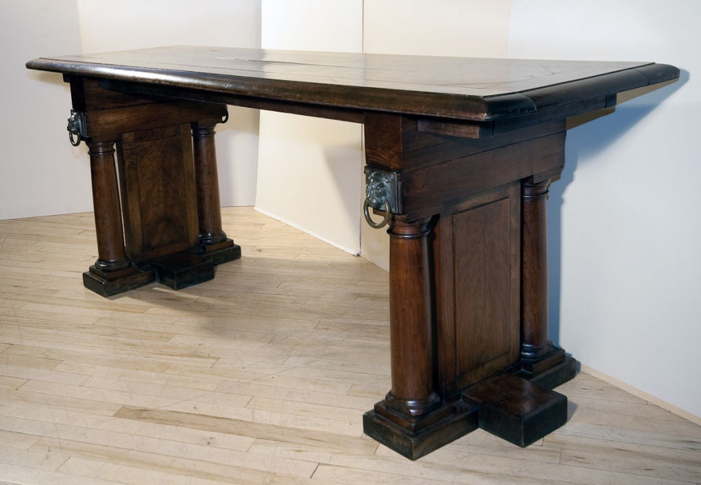 Mid 19th Century Walnut Table In The Manner Of Thomas Hope