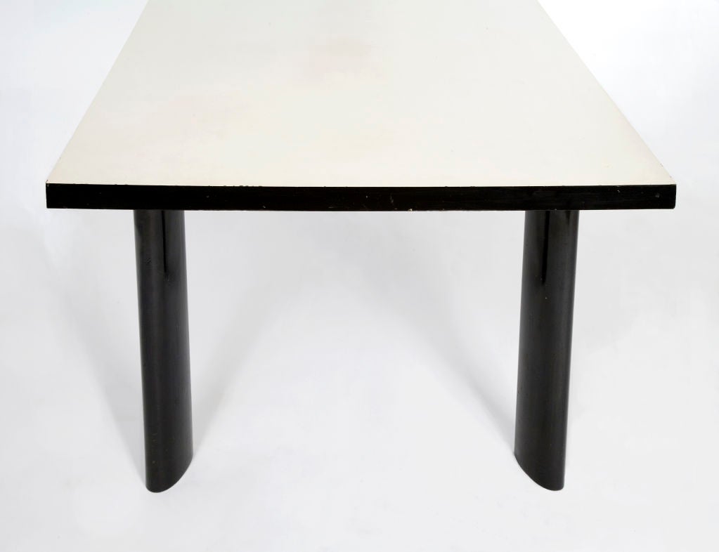 Dining Table by Joaquim Tenreiro In Excellent Condition In New York, NY