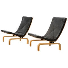 Pair of PK 27 lounge chairs by Poul Kjaerholm