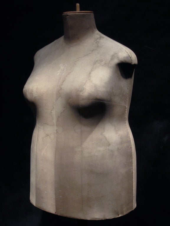 Clothing mannequin / dress form with large and unusual proportions.