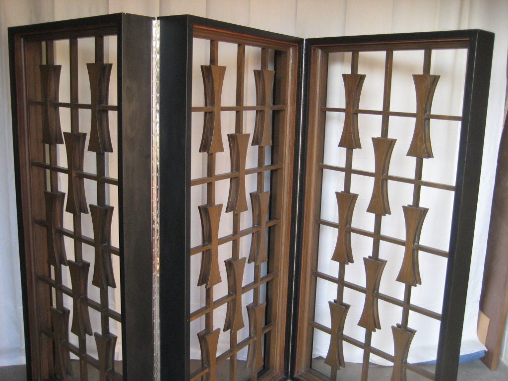 Large architectural screen/room divider For Sale 2