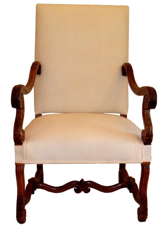 French Pair of Louis XIV Style Bergere Chairs Carved Walnut Wood Armchairs France For Sale