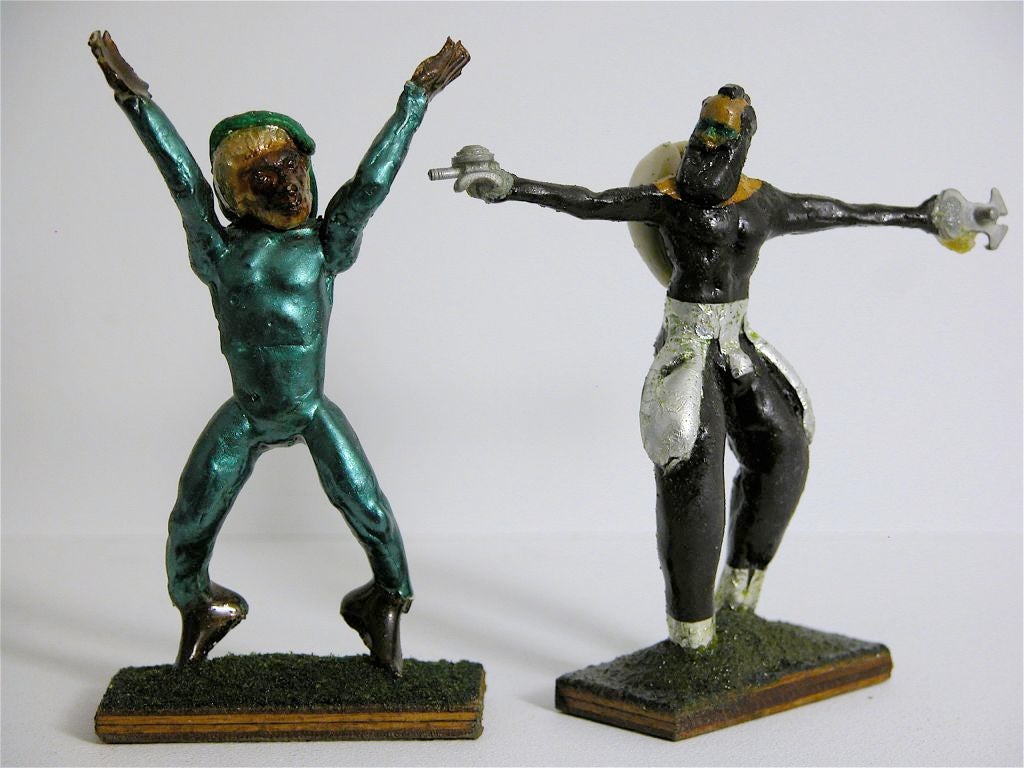 Action Figures In Excellent Condition For Sale In New York, NY