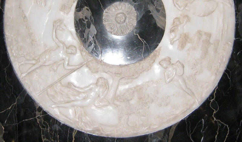 Table centrale néoclassique italienne à piédestal en marbre Bon état - En vente à New York, NY