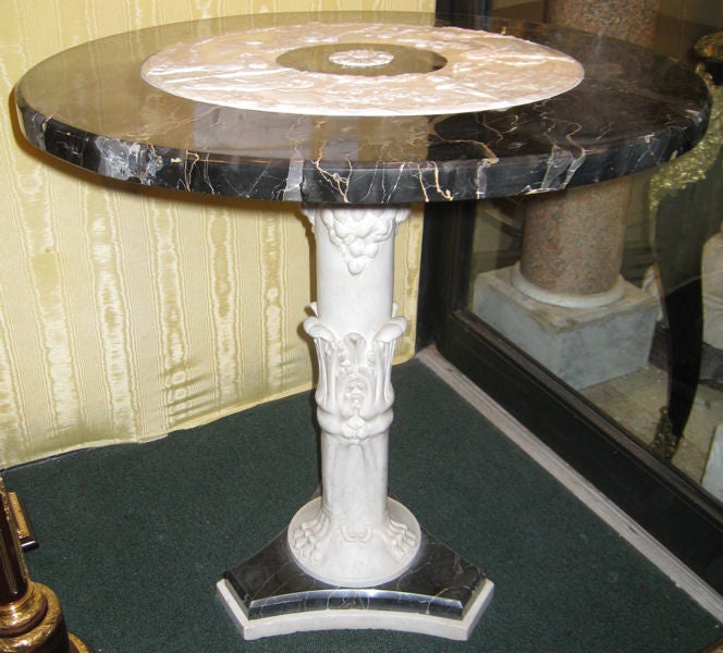 Neoclassical Italian Marble Pedestal Center Table For Sale 1
