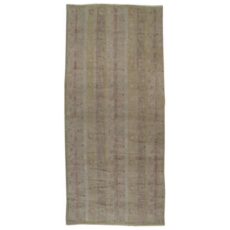 Antiker türkischer Ghourdes-Teppich