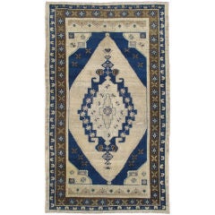 Old Oushak Carpet