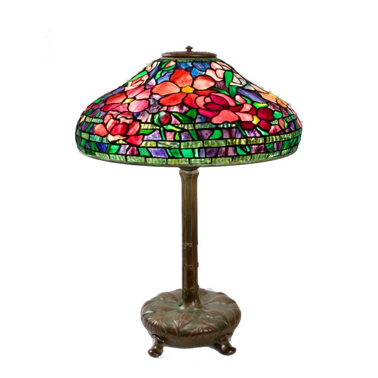 Tiffany Studios Leaded Glass "Peony" Table Lamp