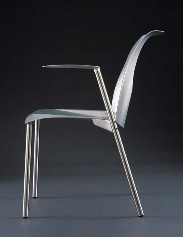 Frank Gehry FOG® Table & Pair of FOG® Stacking Chairs 4