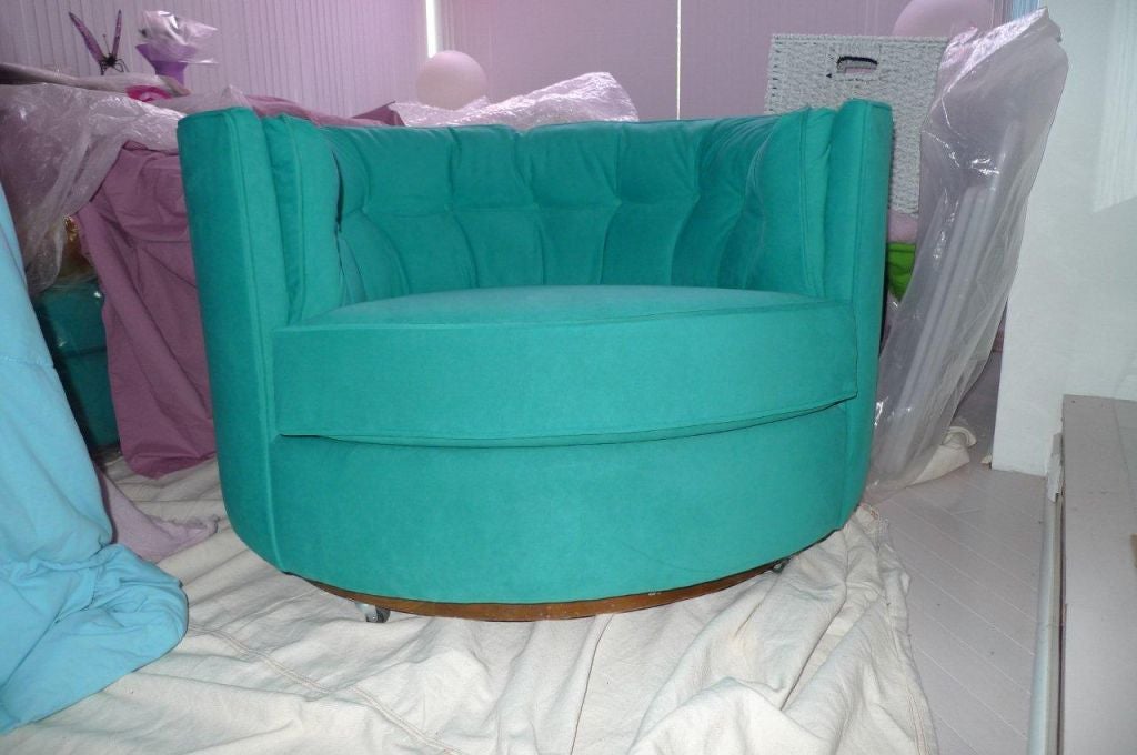 Swivel Tub Chairs In Turquoise Ultra Suede At 1stdibs American Swivel Tub Chairs In Turquoise Ultra Suede For