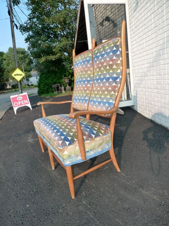 1960's American High-back Chieftain Settee In Good Condition In Hanover, MA