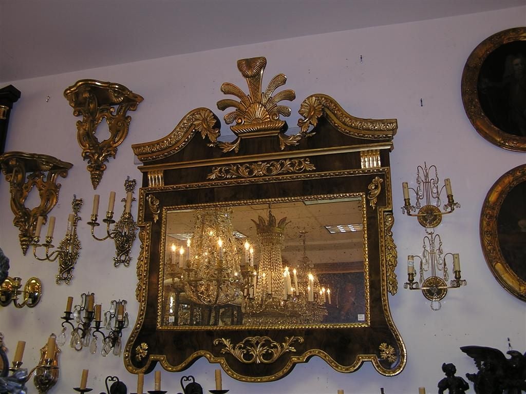 Pair of English Chippendale Burled Walnut Gilt Mirrors.  Circa 1770 In Excellent Condition For Sale In Hollywood, SC
