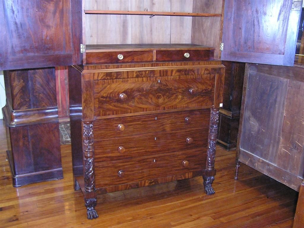 American Mahogany Acanthus Carved Linen Press.  Norfolk, VA. Circa 1820 For Sale 2