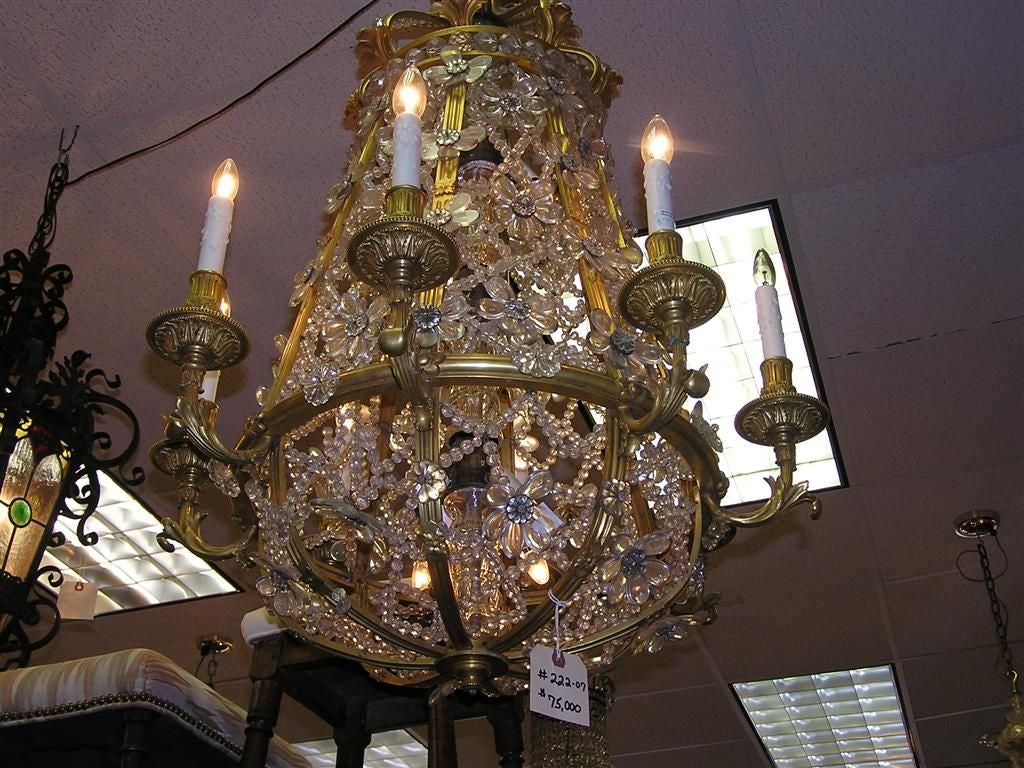 Early 19th Century French Gilt Bronze and Crystal Sixteen Light Foliage Baccarat Chandelier, C 1810 For Sale