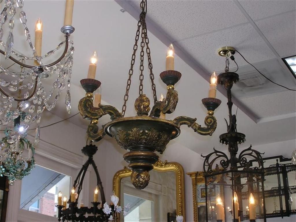 Italian Carved Wood Chandelier In Excellent Condition For Sale In Hollywood, SC